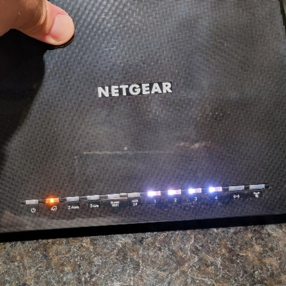 Netgear NightHawk Smart WIFI Router AC1750 R6700 Black - Picture 7 of 9